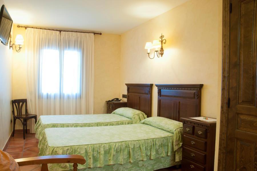 Hostal Rural Los Telares بسترانا المظهر الخارجي الصورة