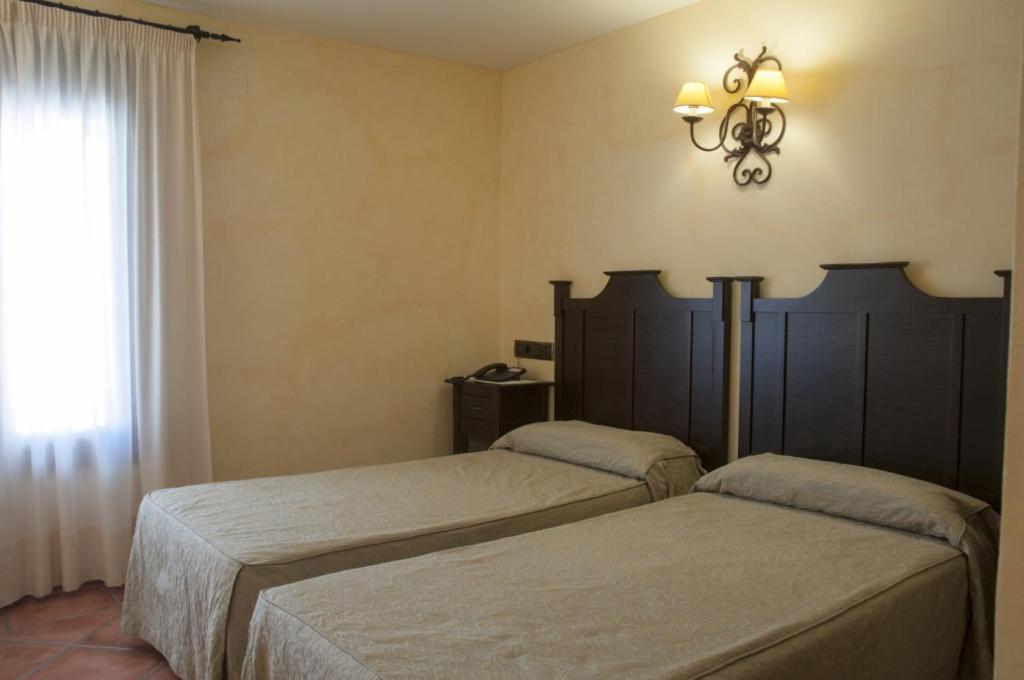 Hostal Rural Los Telares بسترانا المظهر الخارجي الصورة